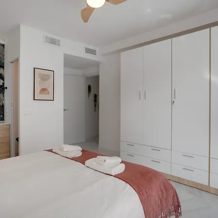 New 3 Bedrooms 100 Meters To Rada Old Town Apartamento