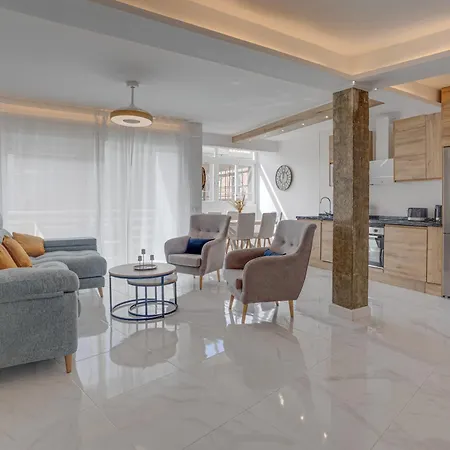 New 3 Bedrooms 100 Meters To Rada Old Town *